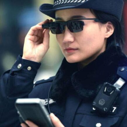 Kacamata AI Jalanan Rp500 Ribu Bisa Identifikasi Wajah Orang Asing di Depan Kita, Polisi Mulai Panik: 'Ini Senjata Baru Stalker!'