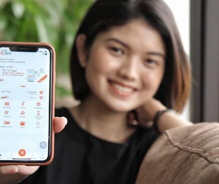 Saya Kembali Pakai HP Buttons Setelah 10 Tahun Smartphone — Rasanya Bebas Stres & Notifikasi, Teman Kantor Ikutan 5 Orang