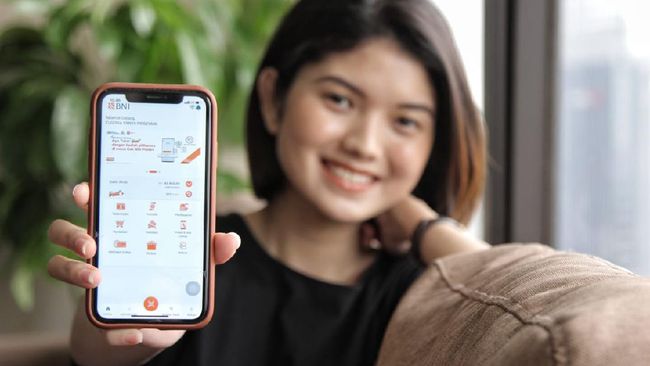 Saya Kembali Pakai HP Buttons Setelah 10 Tahun Smartphone — Rasanya Bebas Stres & Notifikasi, Teman Kantor Ikutan 5 Orang